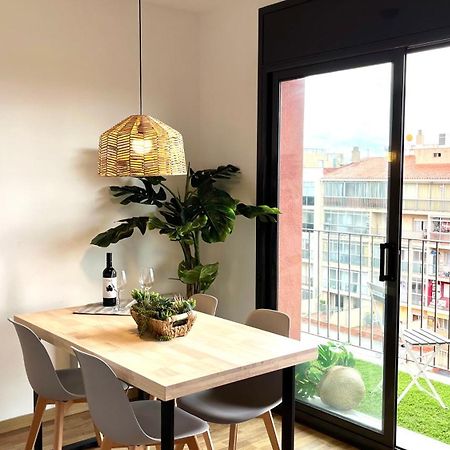 Apartamento Con Terraza By Prestigi Appartement Terrassa Buitenkant foto