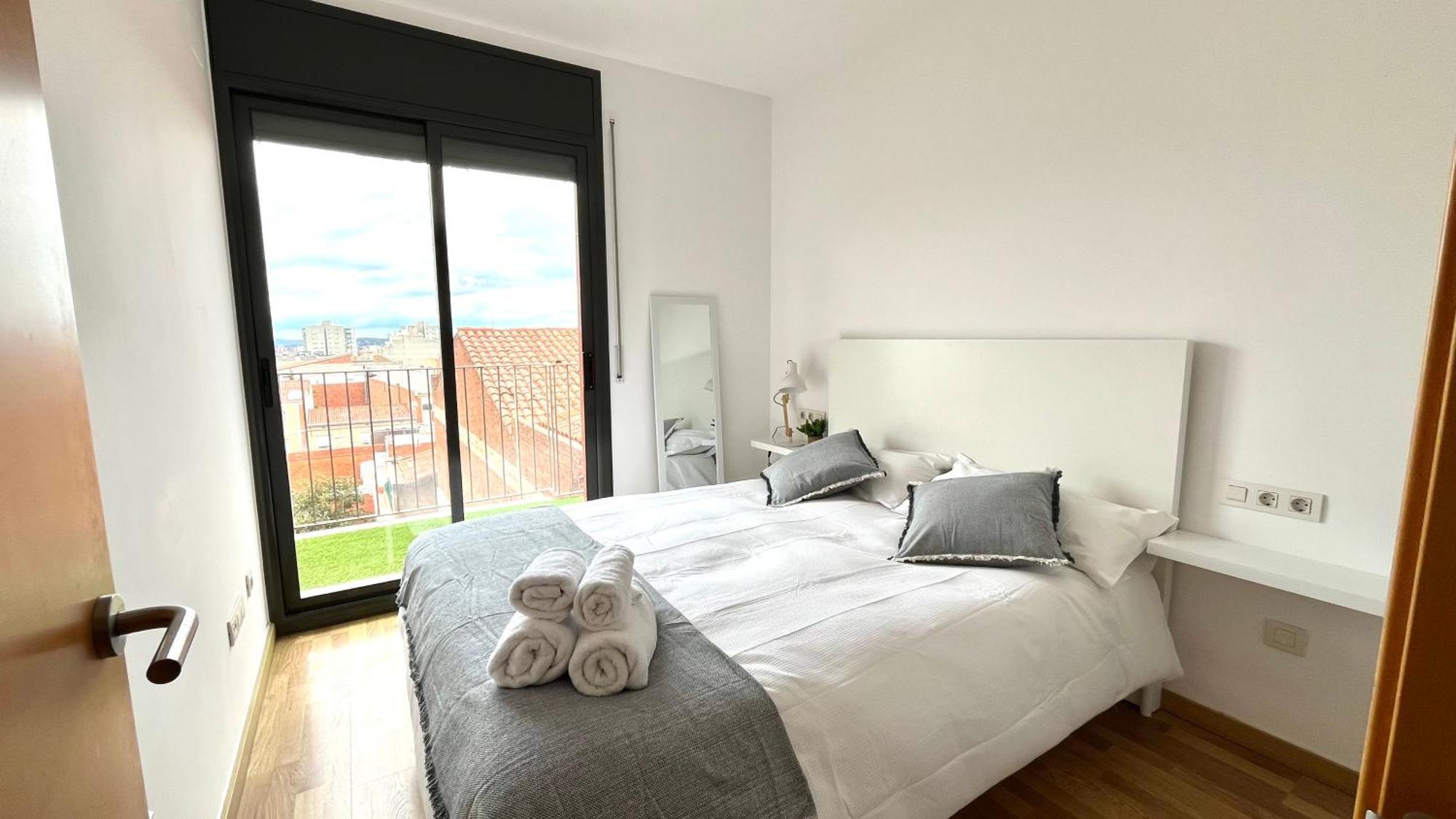 Apartamento Con Terraza By Prestigi Appartement Terrassa Buitenkant foto